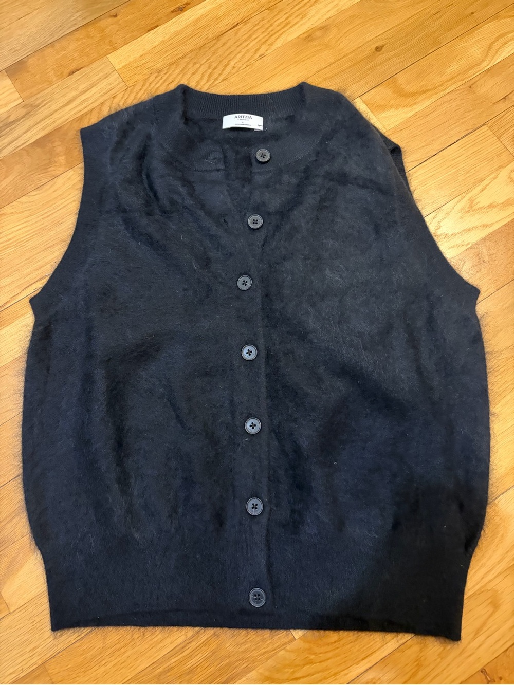 Aritzia Black Button-Front Sleeveless Knit Vest